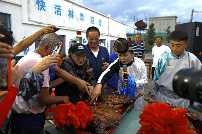 對酒當歌，人生幾何，要盡興就現在！